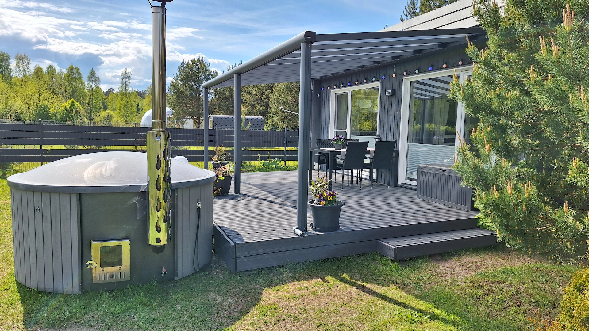 Holiday House and Holiday Apartment Terrace Hot Tub